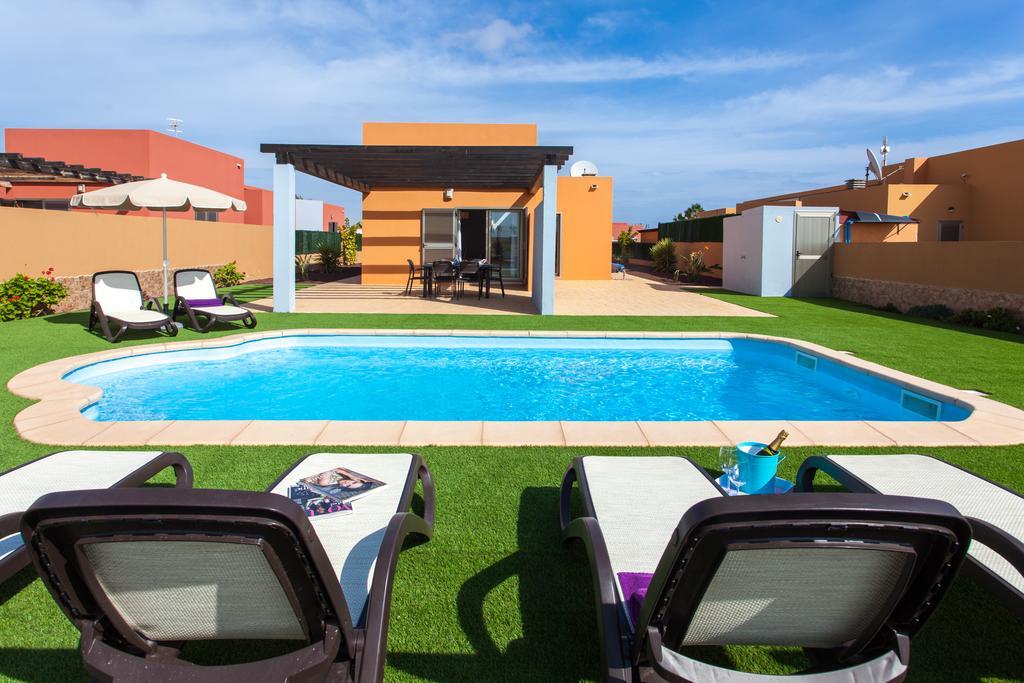 Con Piscina ,vista Mar Y Campo De Golf Villa *