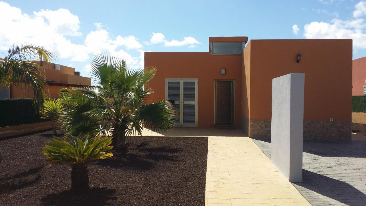 Villa Con Piscina ,vista Mar Y Campo De Golf