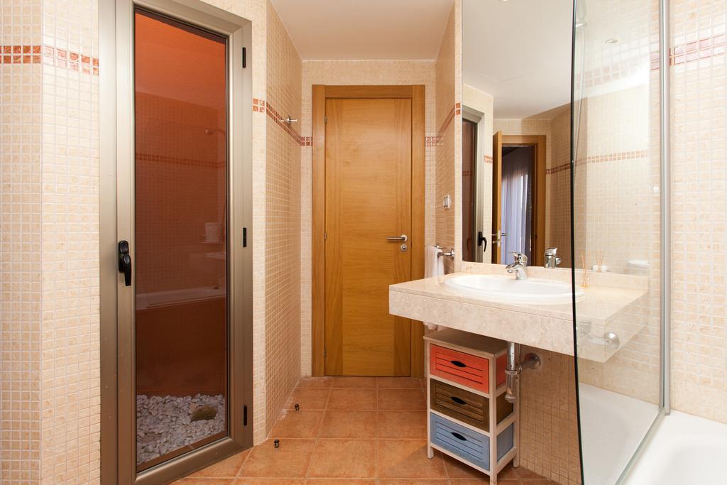 Villa Con Piscina ,vista Mar Y Campo De Golf